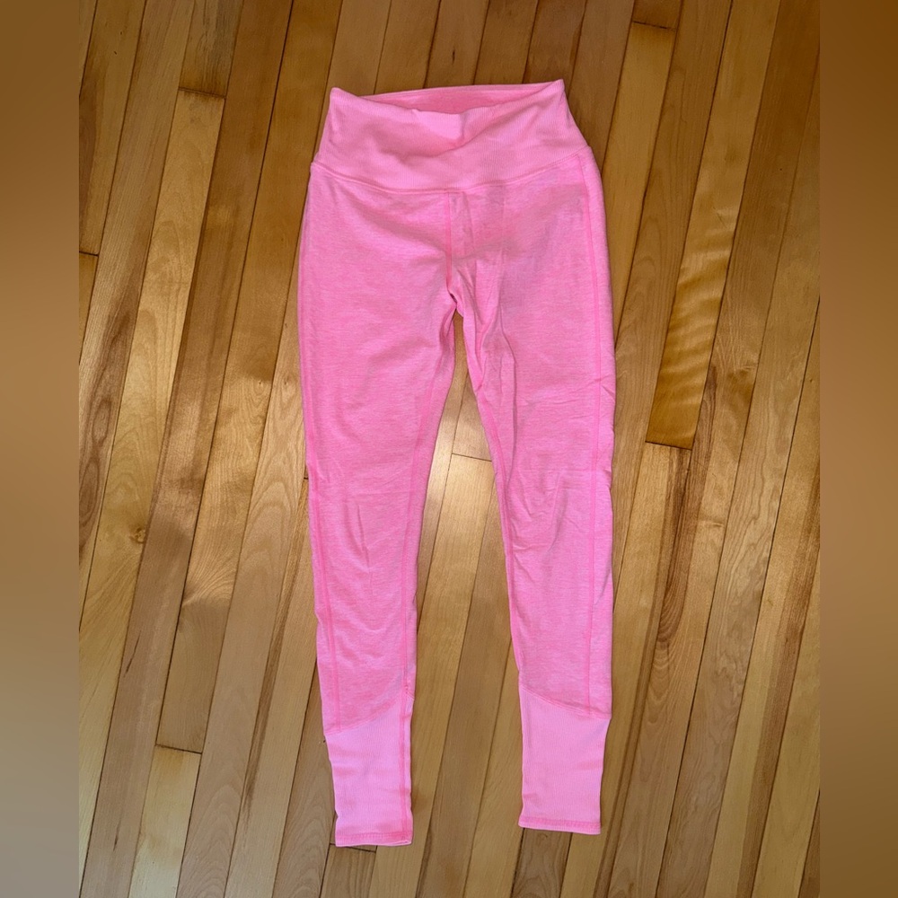 ALO Yoga Bright Pink Leggings